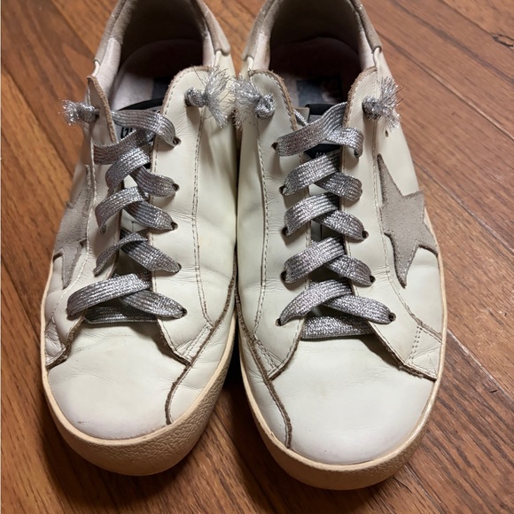 Golden Goose
Super-Star Glitter Leather Low-Top Sneakers - Picture 13 of 14